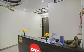 Hotel O Mahadev Guest House